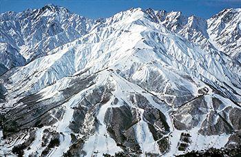 Hakuba Onsen Ryokan Shirouma-So Экстерьер фото